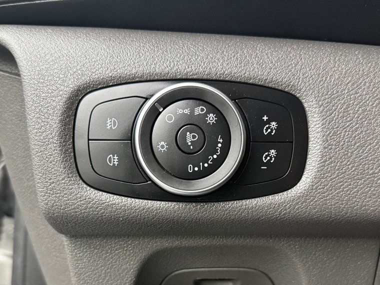 Vehicle Image 24