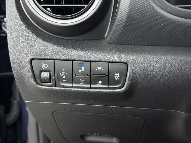 Vehicle Image 26