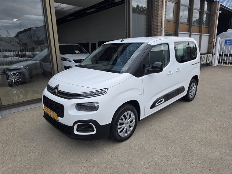 Vehicle Image 28