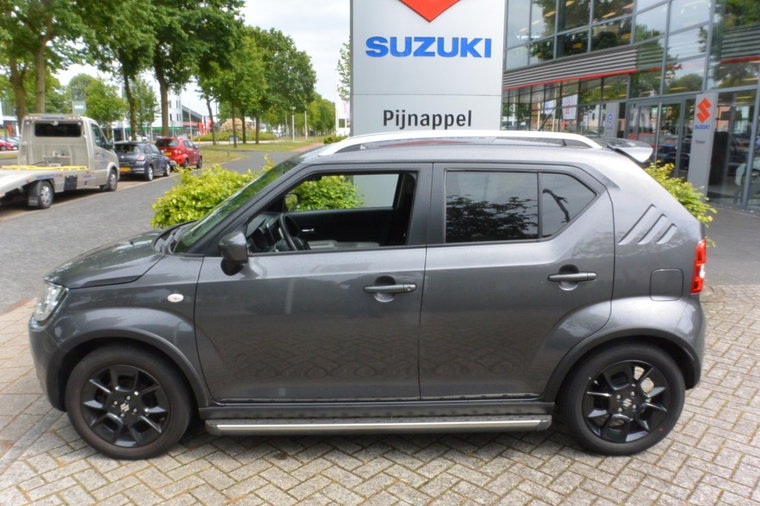 Vehicle Image 4