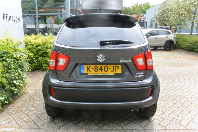 Vehicle Image 6