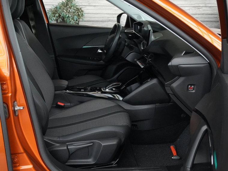 Vehicle Image 28