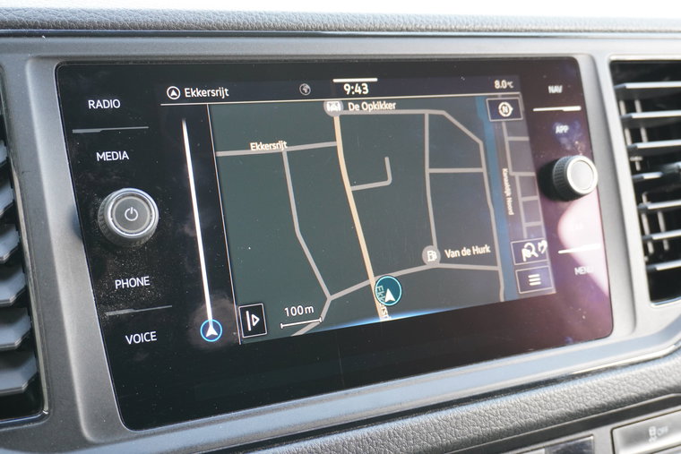Vehicle Image 12