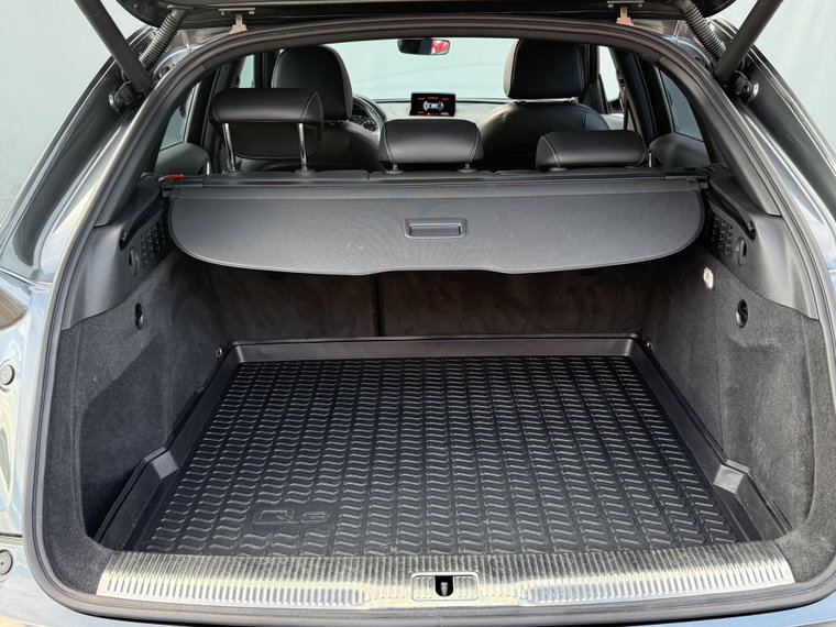 Vehicle Image 45