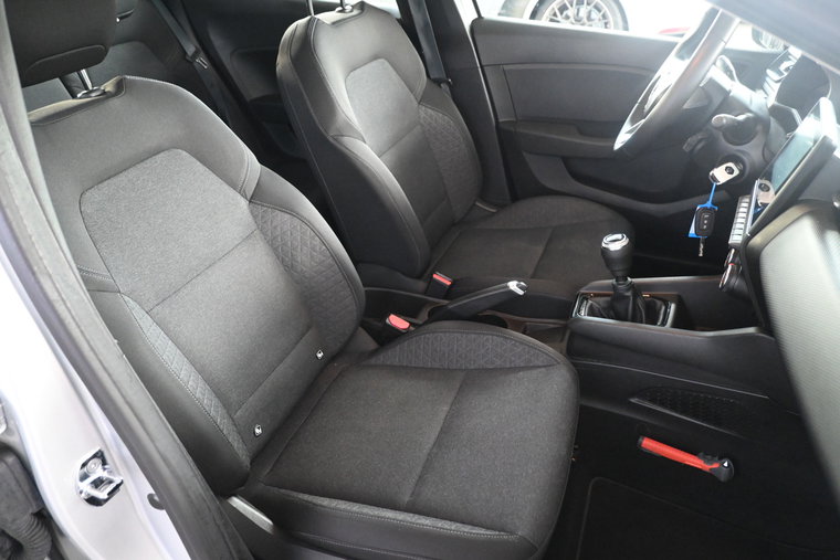 Vehicle Image 19