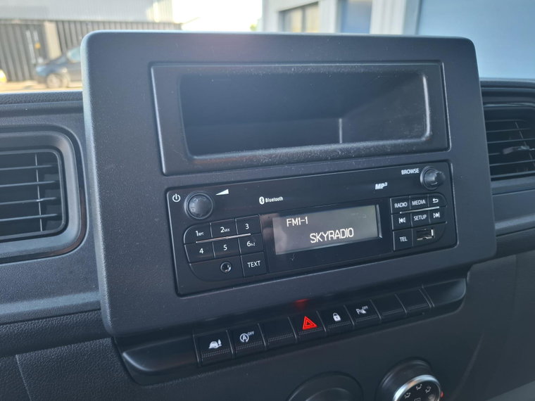 Vehicle Image 28