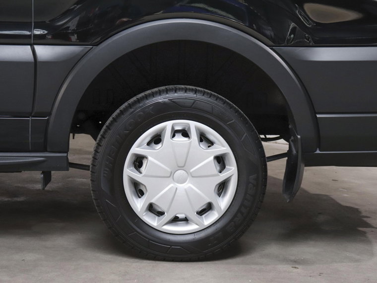 Vehicle Image 39