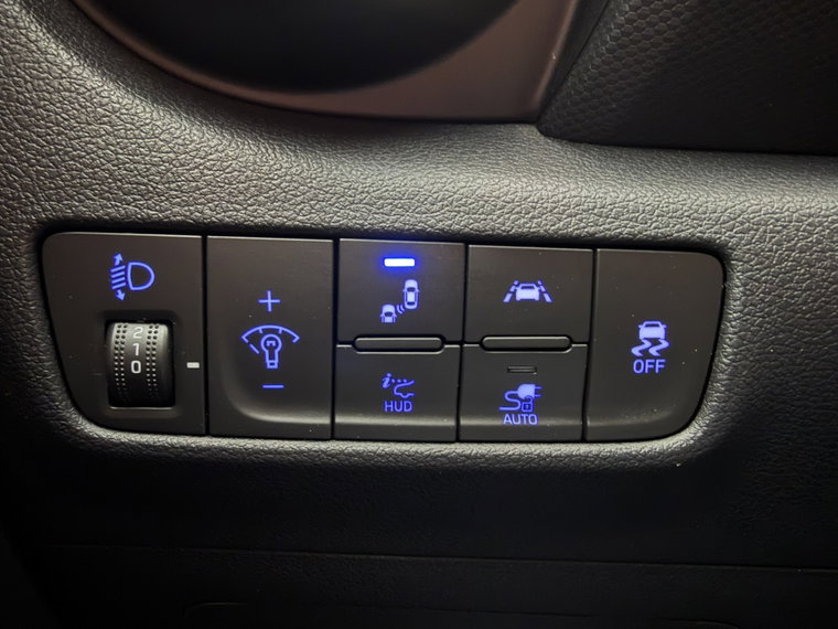 Vehicle Image 28