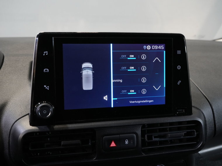 Vehicle Image 22