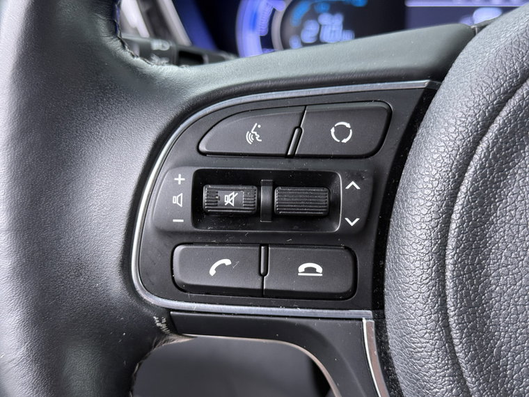 Vehicle Image 26