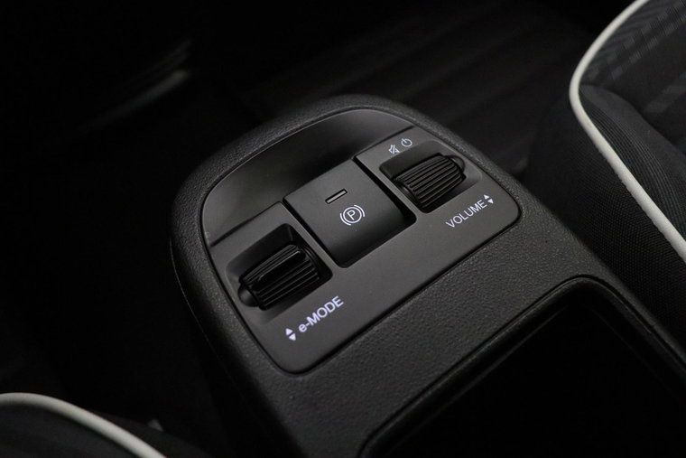 Vehicle Image 27