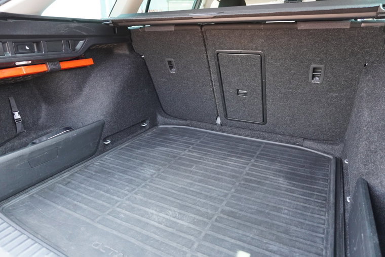 Vehicle Image 37