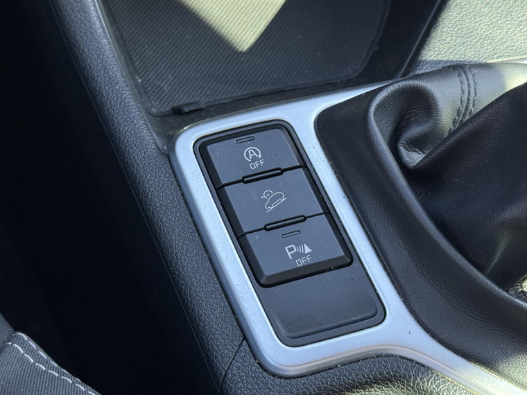 Vehicle Image 27