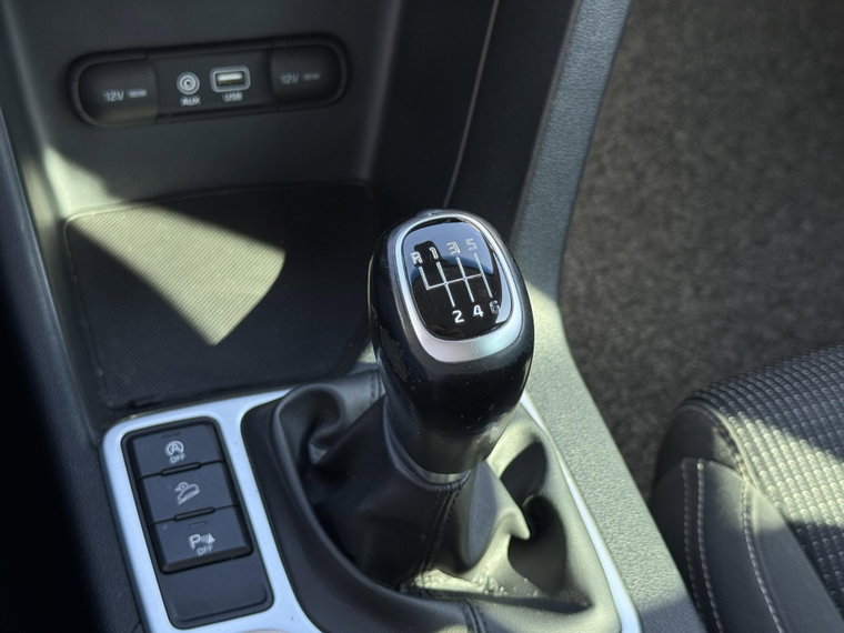 Vehicle Image 28
