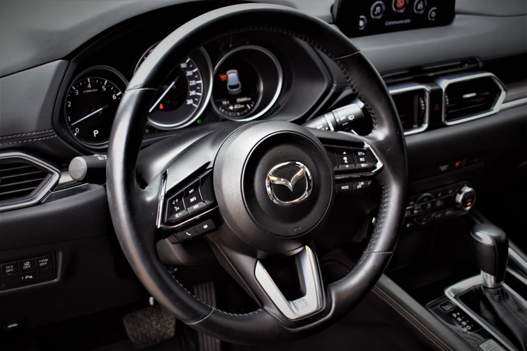 Vehicle Image 9