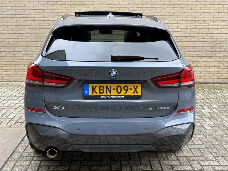 Vehicle Image 42