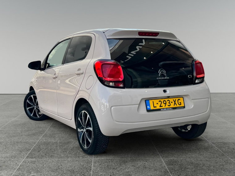 Vehicle Image 7