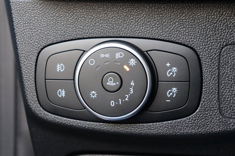 Vehicle Image 24