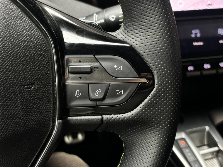 Vehicle Image 26