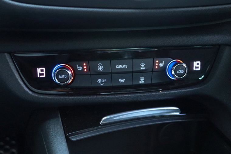 Vehicle Image 24