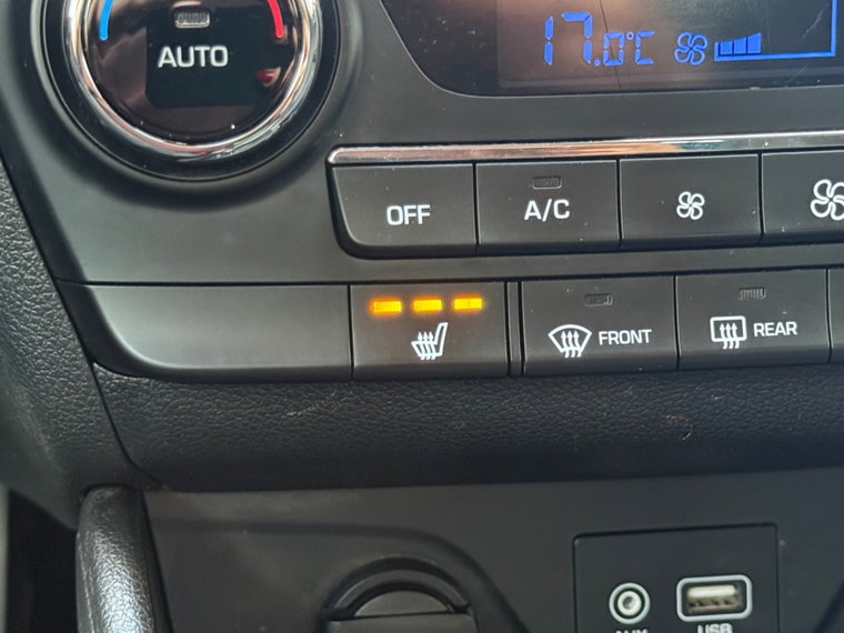 Vehicle Image 27