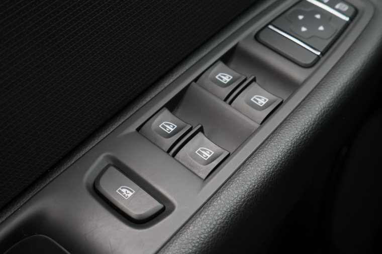 Vehicle Image 26
