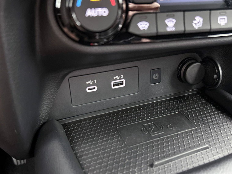Vehicle Image 36