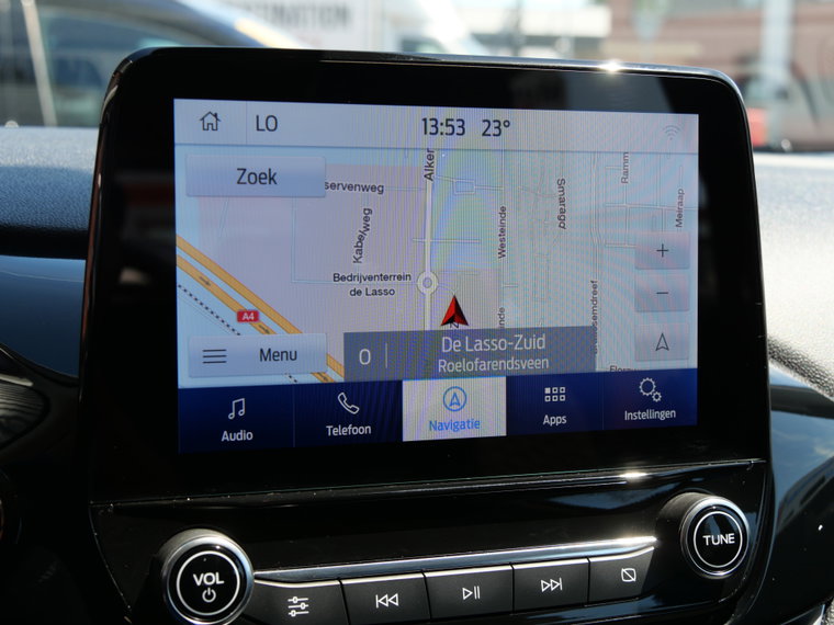 Vehicle Image 8