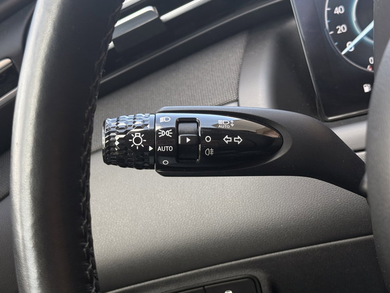 Vehicle Image 24