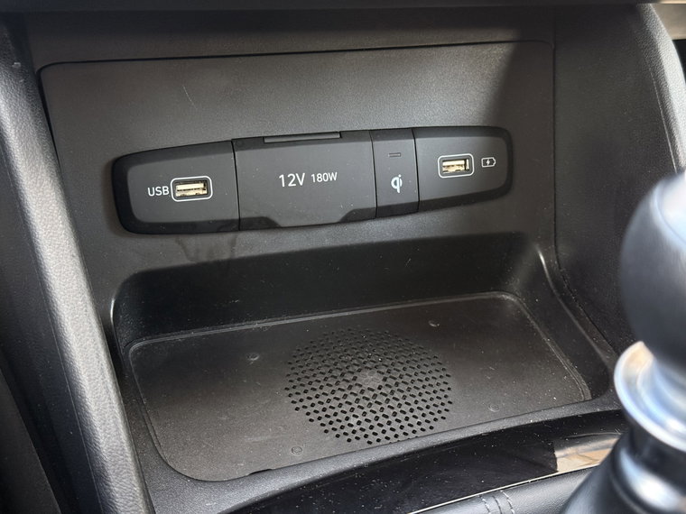 Vehicle Image 37