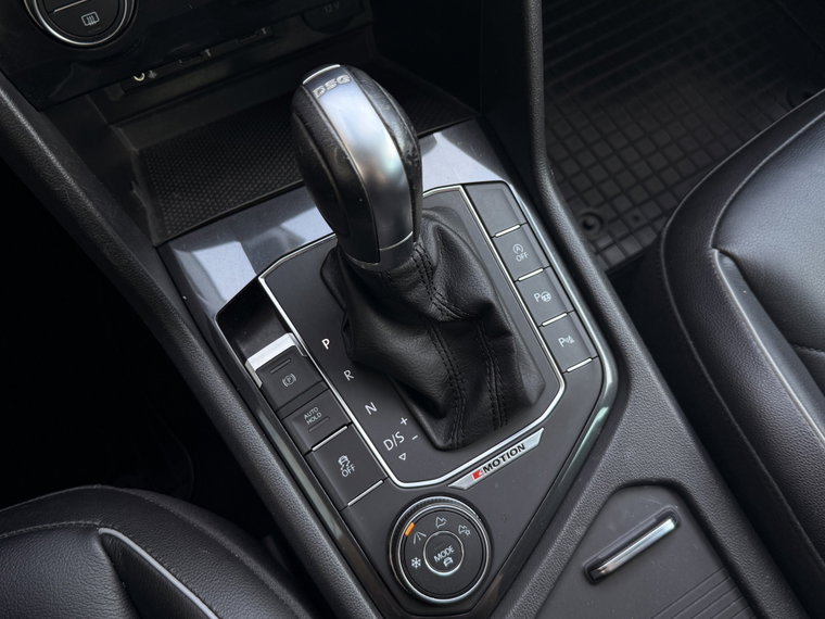 Vehicle Image 26