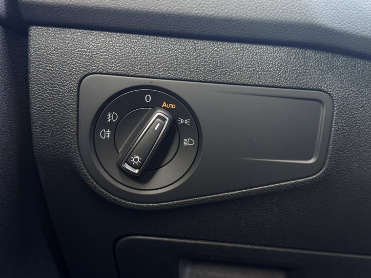 Vehicle Image 40