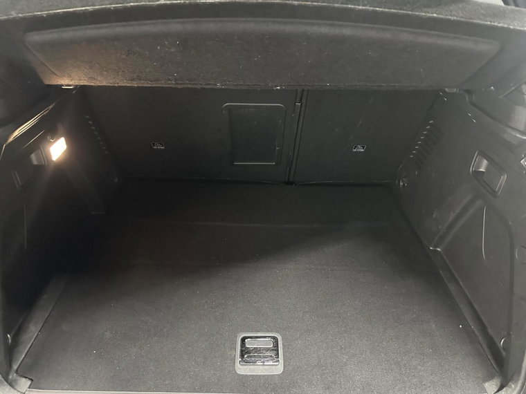 Vehicle Image 40
