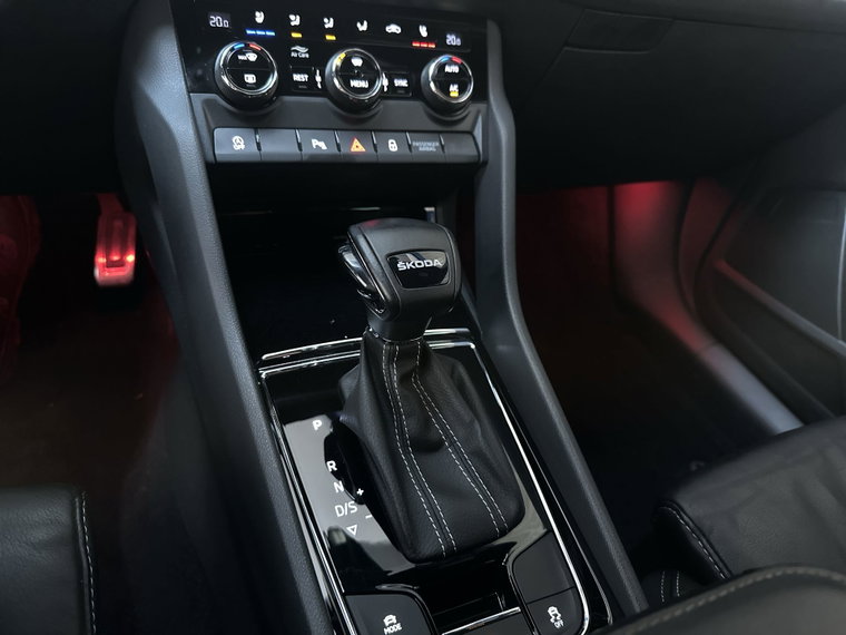 Vehicle Image 23