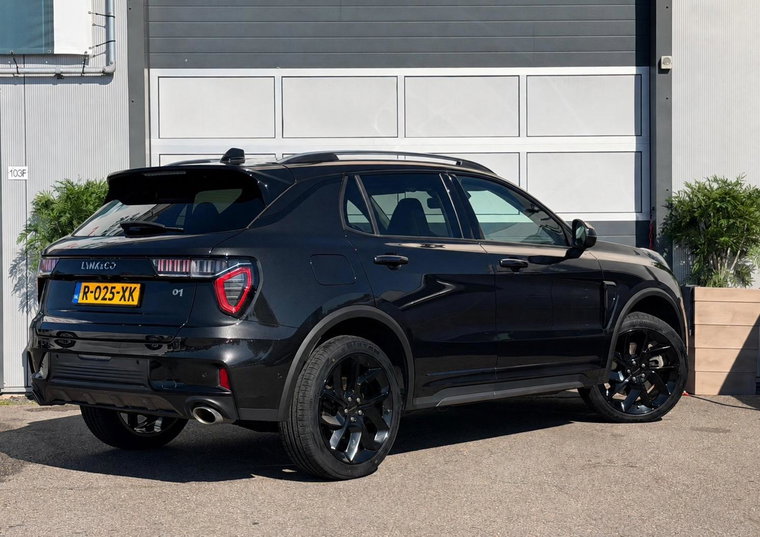 Vehicle Image 6