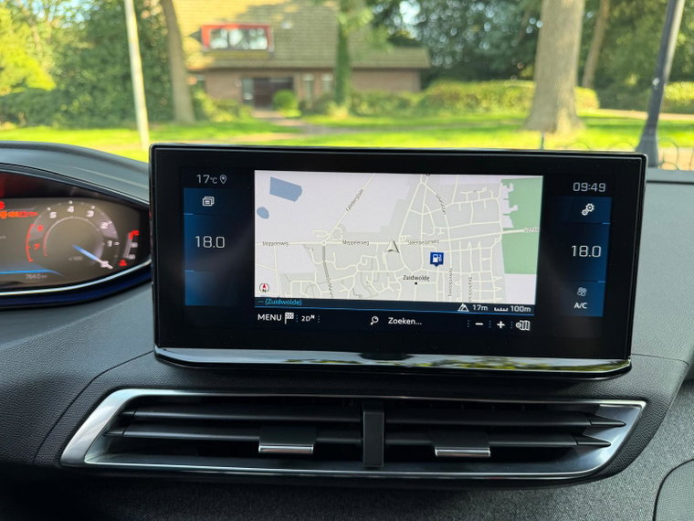 Vehicle Image 35