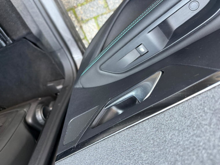 Vehicle Image 45