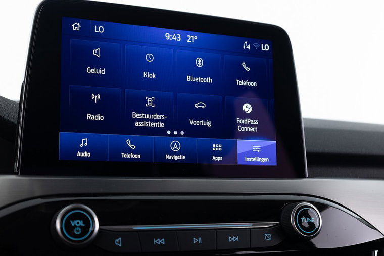 Vehicle Image 11