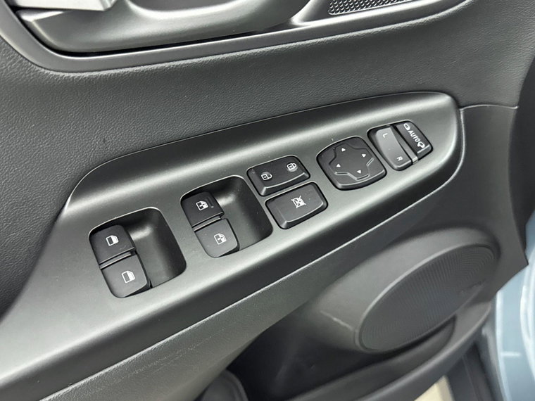 Vehicle Image 29