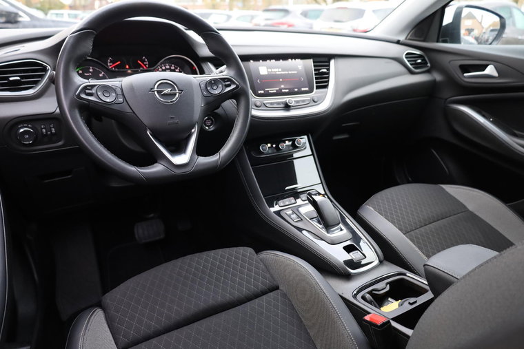 Vehicle Image 7