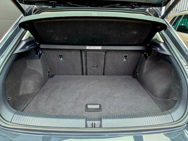 Vehicle Image 40