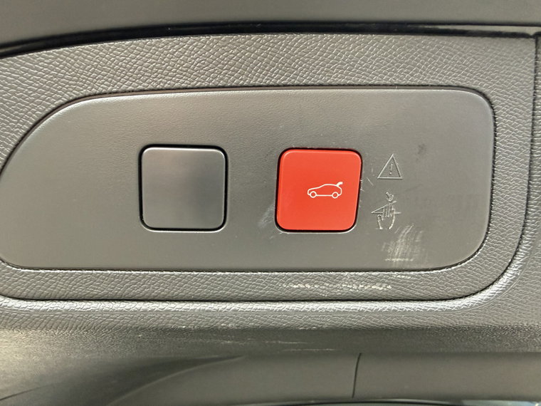 Vehicle Image 27