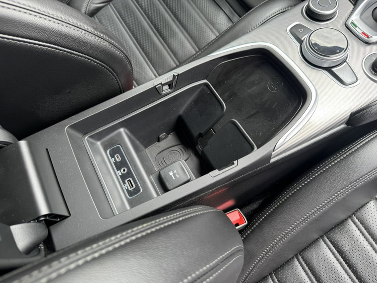 Vehicle Image 39