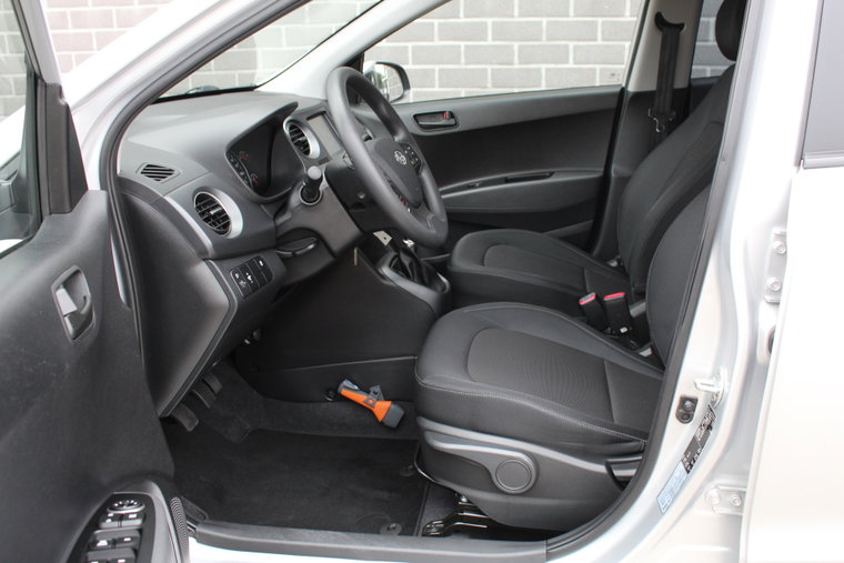 Vehicle Image 8