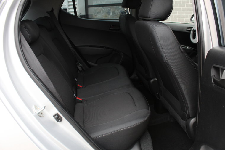 Vehicle Image 11