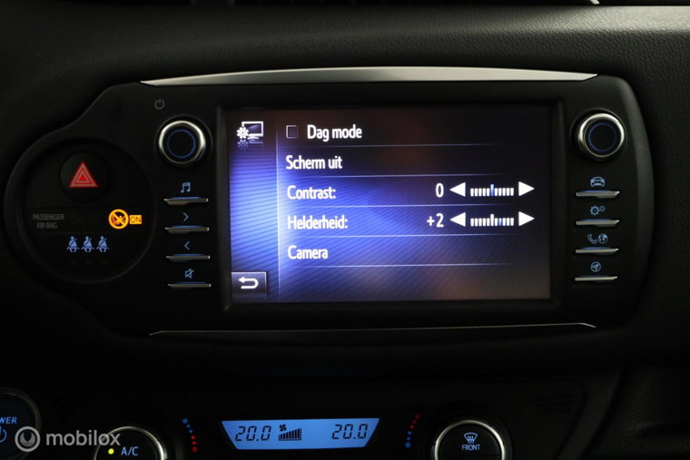 Vehicle Image 52
