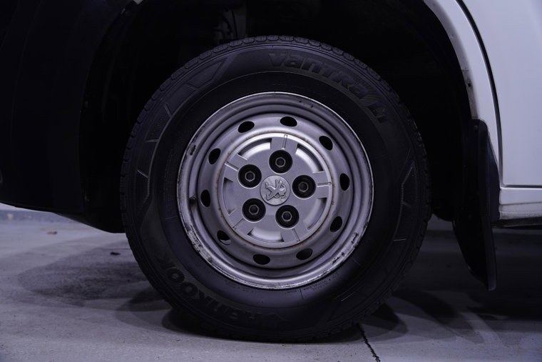 Vehicle Image 20