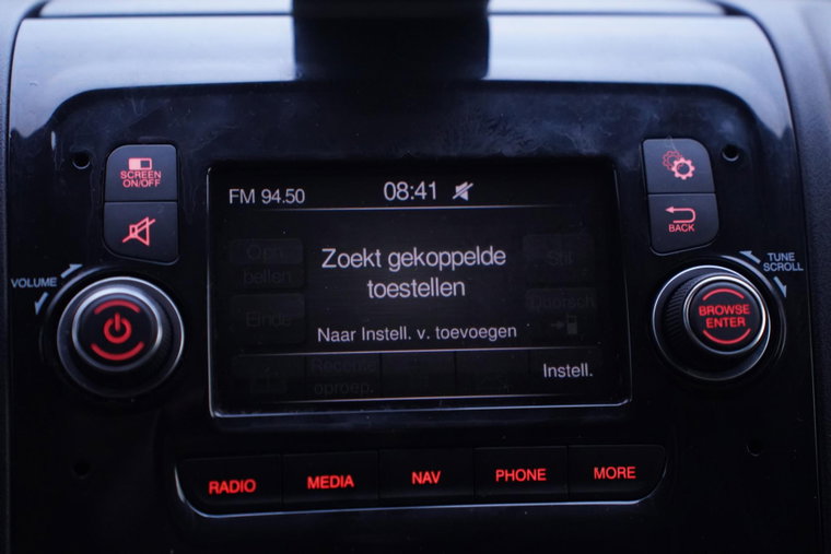 Vehicle Image 32