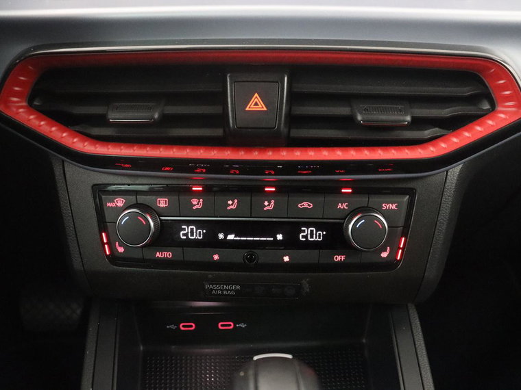 Vehicle Image 27