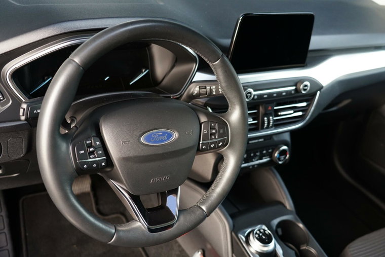 Vehicle Image 19